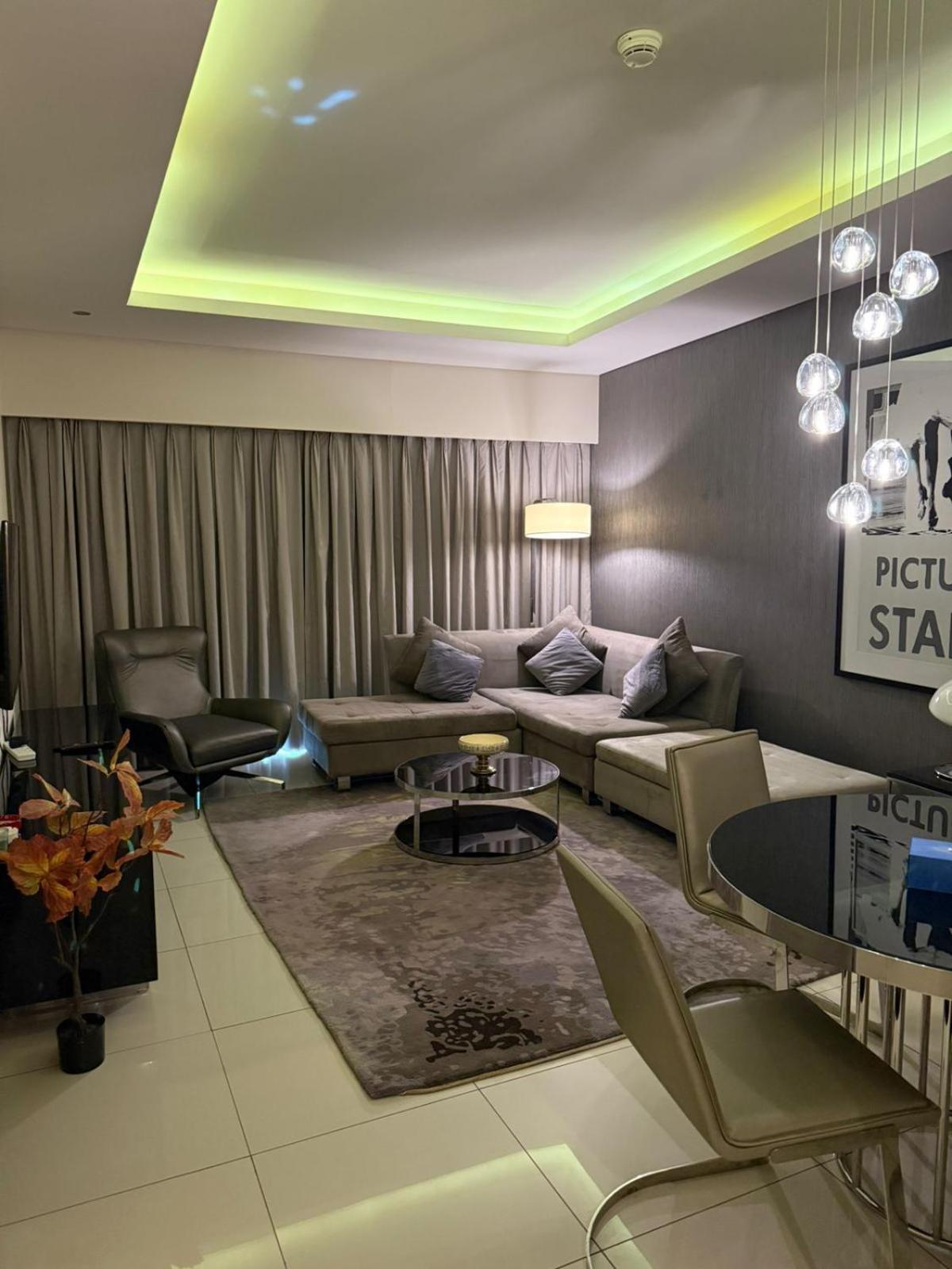 4004 Burj View Luxury Royal Montania Homes * Dubai